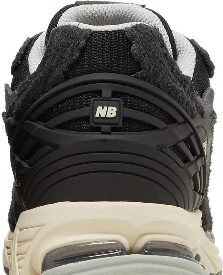 New Balance 1906D 'Protection Pack - Black' sneakers, black