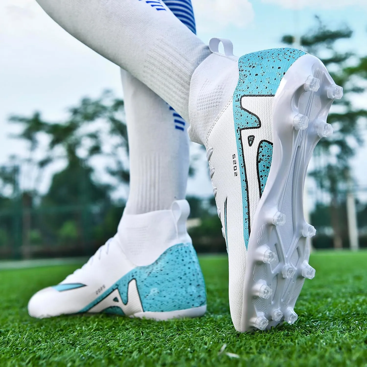 UYO Boys' Soccer Shoes Kids Firm Ground Soccer Cleats Girls Turf Shoes Outdoor Trainning Shoes High Top Youth Football Shoes